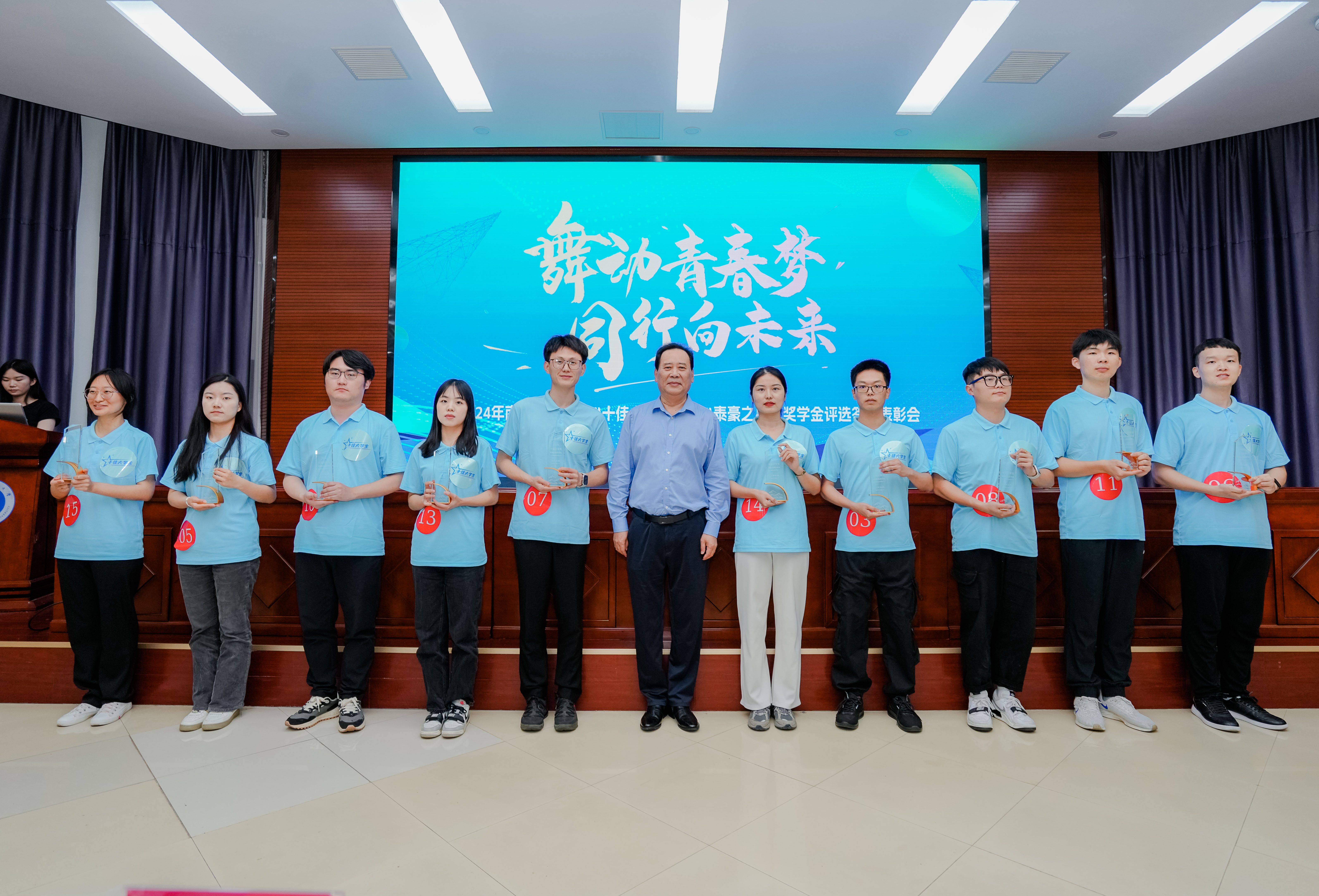 5a24be5584ec53071c99189c0922d21.jpg